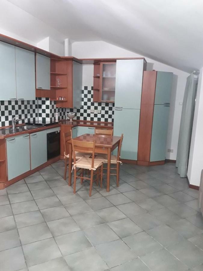 Sirmione, Appartamento Colombare Eksteriør billede